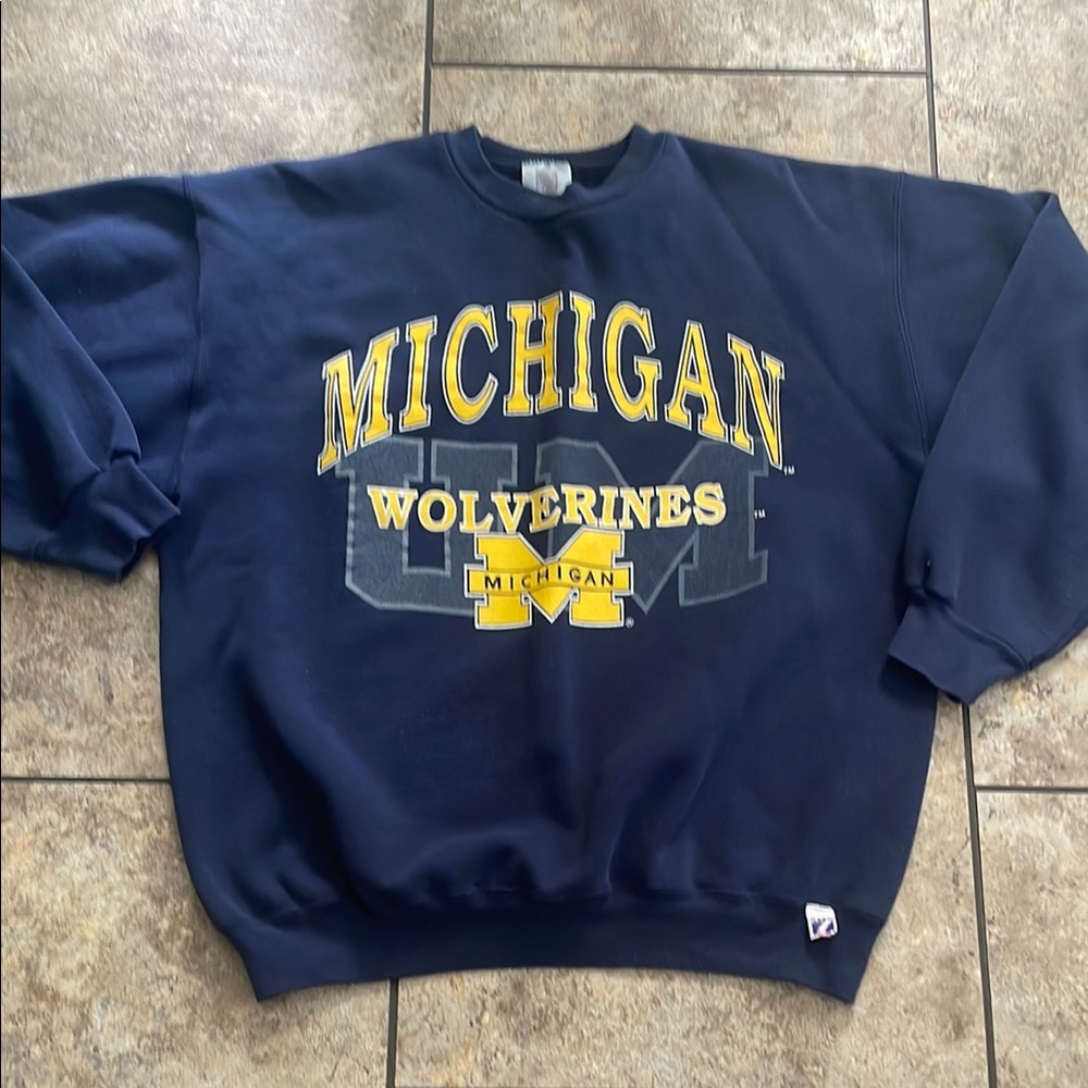 Vintage 90’s Michigan Wolverines Navy Blue Sweater Logo 7